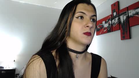 Snapshot of camila_bigcock_ts chatting on 02-25-25, 06:47 camila online show from 02-25-25, 06:47