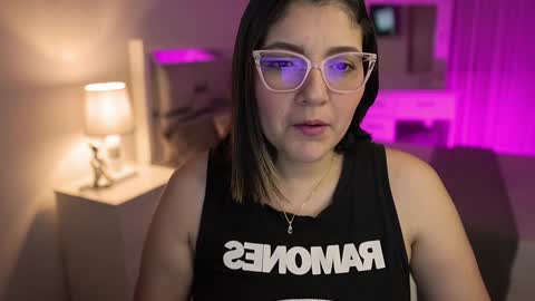 Camila buitrago online show from 12-14-24, 10:50