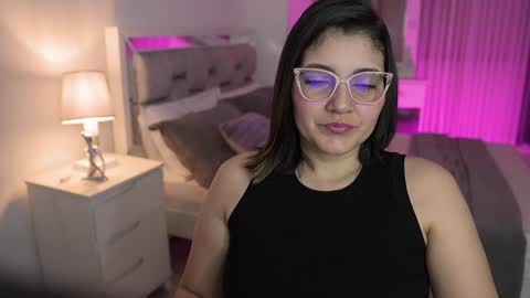 Camila buitrago online show from 01-16-25, 01:58