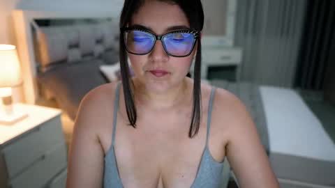 Camila buitrago online show from 11-08-25, 11:58