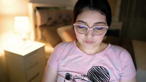 Camila buitrago online show from 11-21-25, 11:03