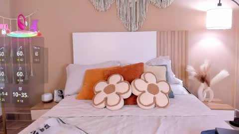 camila_bustamante_ online show from 03-25-26, 06:47