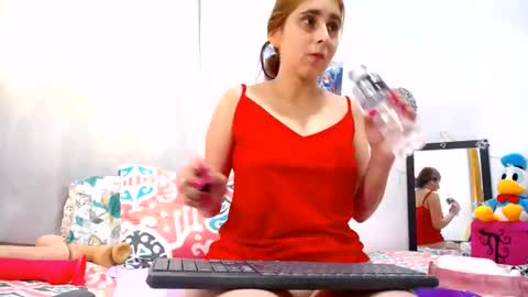 Snapshot of camila_cami chatting on 07-08-26, 06:01 Camila online show from 07-08-26, 06:01