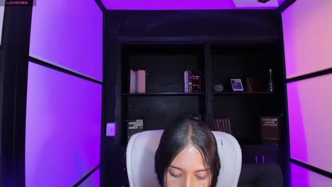 C A M I L A online show from 01-21-25, 05:16