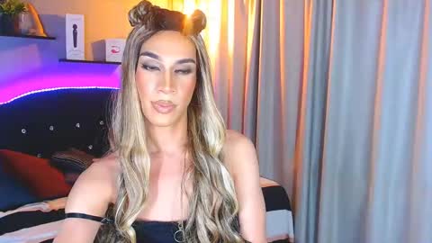 Snapshot of camila_hoottie chatting on 12-28-24, 10:03 Camila online show from 12-28-24, 10:03