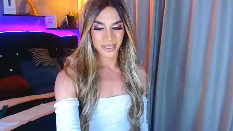 Snapshot of camila_hoottie chatting on 01-04-25, 07:55 Camila online show from 01-04-25, 07:55