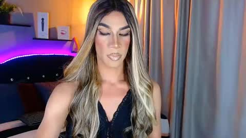 Snapshot of camila_hoottie chatting on 01-12-25, 02:56 Camila online show from 01-12-25, 02:56