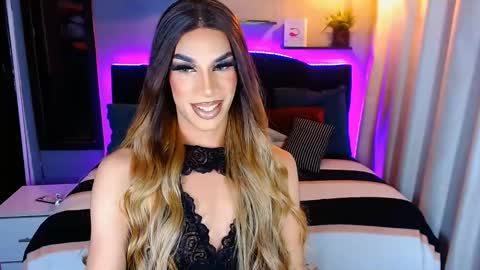 Snapshot of camila_hoottie chatting on 01-28-25, 03:04 Camila online show from 01-28-25, 03:04