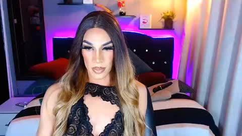 Snapshot of camila_hoottie chatting on 01-28-25, 07:53 Camila online show from 01-28-25, 07:53