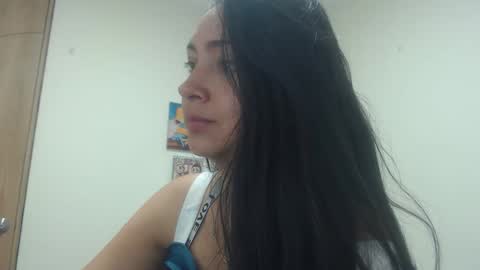 Snapshot of camila_rouswhyth chatting on 02-15-26, 04:53 camila_rouswhyth online show from 02-15-26, 04:53