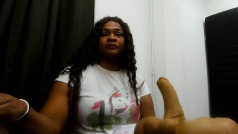 Camila online show from 02-17-25, 03:04