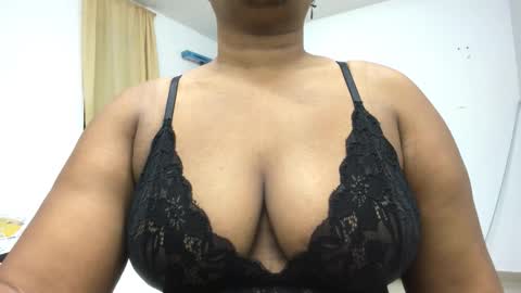 Camila online show from 11-21-25, 10:25