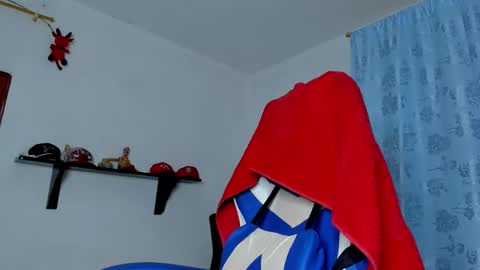 Camila online show from 10-28-25, 09:39