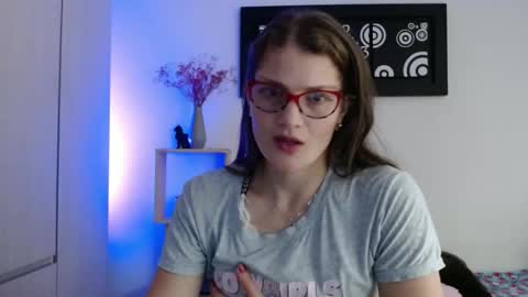 Snapshot of camila_ventura chatting on 10-23-25, 03:00 Camila ventura online show from 10-23-25, 03:00