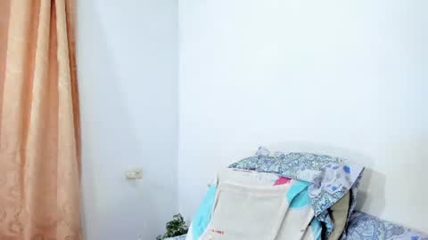 Snapshot of camilaa_foxxx chatting on 06-09-26, 10:32 camilaa foxxx online show from 06-09-26, 10:32
