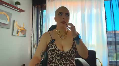    online show from 10-06-25, 09:29