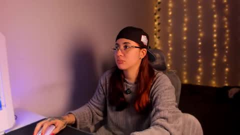 CAMILAA LEE  online show from 10-28-25, 02:37