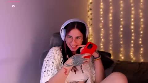 CAMILAA LEE  online show from 11-09-25, 05:17