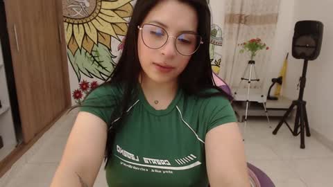 Snapshot of camilacarter chatting on 01-10-25, 02:57 camilacarter online show from 01-10-25, 02:57