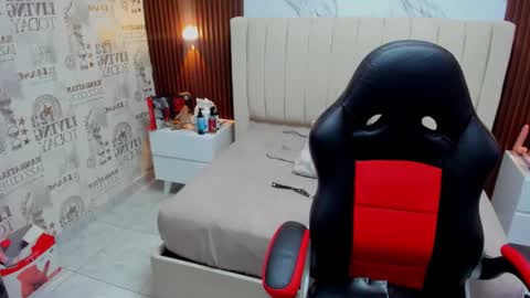 Snapshot of camilagray2 chatting on 02-10-26, 11:58 CAMILA online show from 02-10-26, 11:58