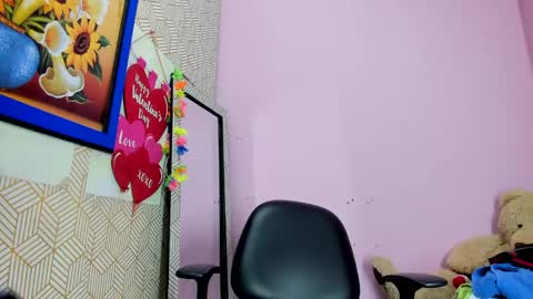 Snapshot of camilagreco_04 chatting on 03-10-25, 12:48 camila online show from 03-10-25, 12:48