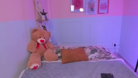 Snapshot of camilarivers chatting on 01-09-26, 04:04 Camila online show from 01-09-26, 04:04