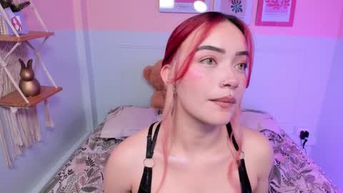 Snapshot of camilarivers chatting on 02-03-26, 06:40 Camila online show from 02-03-26, 06:40