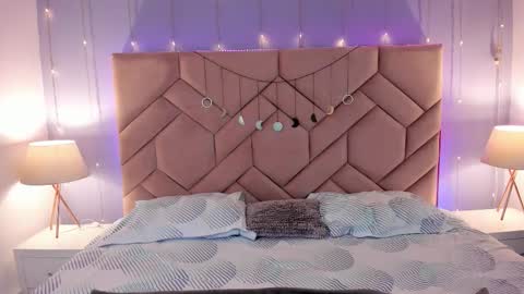 Snapshot of camilarivers chatting on 02-19-26, 04:08 Camila online show from 02-19-26, 04:08