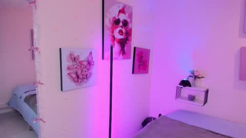 Snapshot of camilarivers chatting on 02-20-26, 06:19 Camila online show from 02-20-26, 06:19