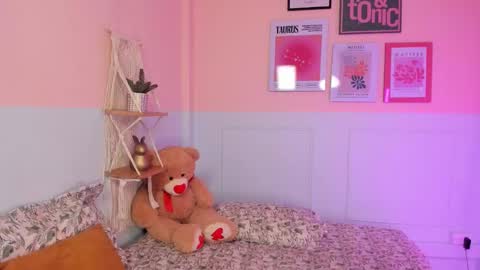 Snapshot of camilarivers chatting on 02-22-26, 04:16 Camila online show from 02-22-26, 04:16