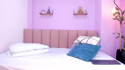 camila online show from 04-18-26, 12:09