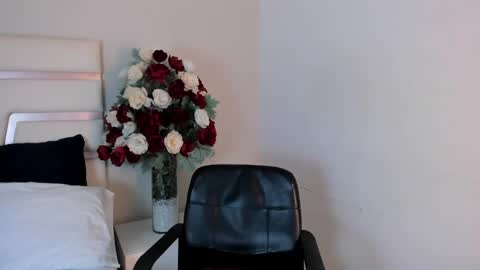 Snapshot of camilasofiia chatting on 01-05-25, 02:17 Camila online show from 01-05-25, 02:17