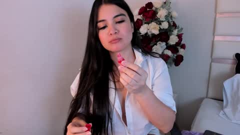 Snapshot of camilasofiia chatting on 01-16-25, 09:16 Camila online show from 01-16-25, 09:16