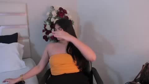 Snapshot of camilasofiia chatting on 01-25-25, 08:31 Camila online show from 01-25-25, 08:31