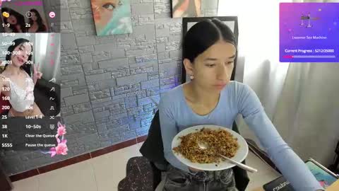 Snapshot of camilavill chatting on 02-22-26, 07:01 CamilaVill online show from 02-22-26, 07:01