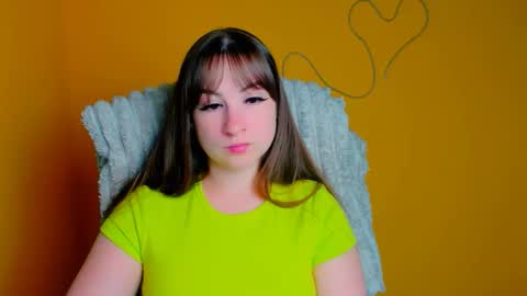 Snapshot of camilla_body chatting on 05-20-26, 06:25 Camilla online show from 05-20-26, 06:25