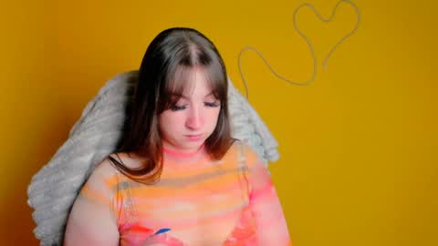 Snapshot of camilla_body chatting on 06-17-26, 05:32 Camilla online show from 06-17-26, 05:32