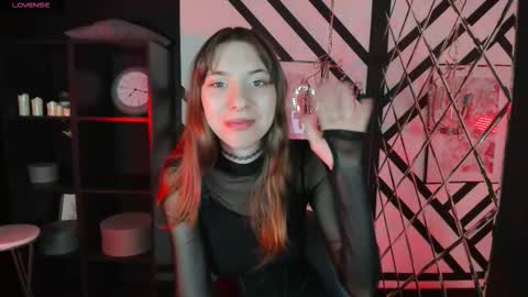Camilla online show from 03-23-26, 05:33