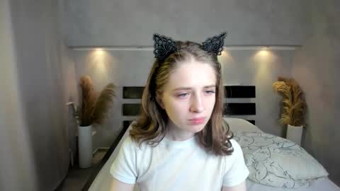 Snapshot of camilla_kelly chatting on 10-08-25, 01:14 Camilla online show from 10-08-25, 01:14