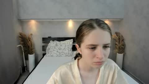 Snapshot of camilla_kelly chatting on 10-31-25, 01:06 Camilla online show from 10-31-25, 01:06