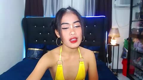 Snapshot of camilla_morena chatting on 02-23-25, 09:33 camilla_morena online show from 02-23-25, 09:33