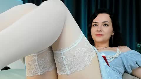 Snapshot of camilla_rowen chatting on 06-11-26, 08:51 Camilla online show from 06-11-26, 08:51