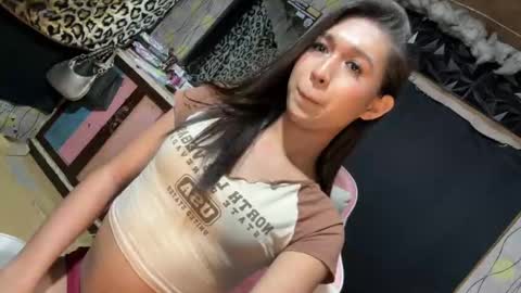 Snapshot of camillaslutttx chatting on 10-05-25, 12:36 camillaaa ig mszane3e online show from 10-05-25, 12:36