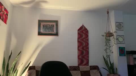 Snapshot of camille_delrey chatting on 05-08-26, 10:59 Camille online show from 05-08-26, 10:59