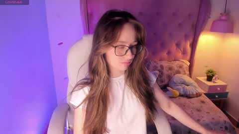 Snapshot of camille_eyes chatting on 04-13-26, 01:16 camille online show from 04-13-26, 01:16