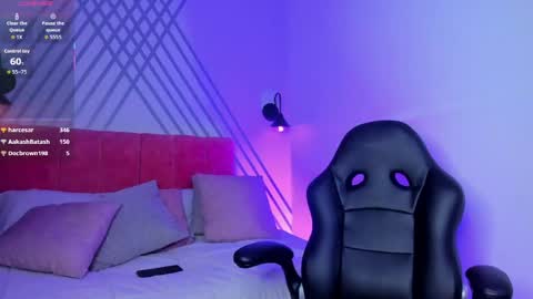 Snapshot of camille_eyes chatting on 04-17-26, 01:58 camille online show from 04-17-26, 01:58