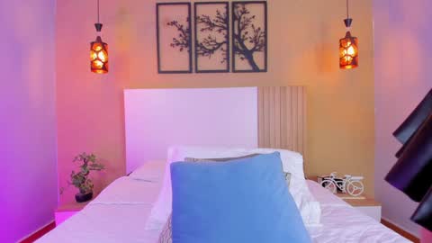 Snapshot of camille_lynn chatting on 12-29-24, 04:59 Camille Lynn online show from 12-29-24, 04:59