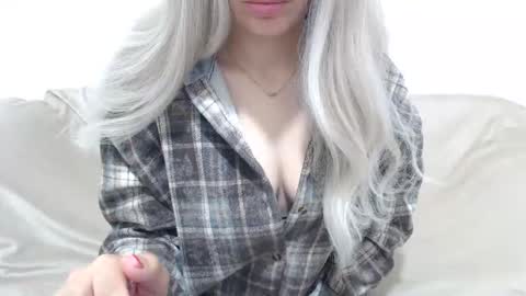 CamilleBunny online show from 04-21-26, 02:15