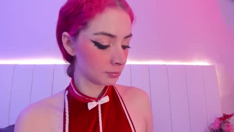 C A M I L L E N    Help me get to the top online show from 11-19-25, 11:05