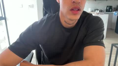 Snapshot of camilo__ chatting on 06-03-26, 06:35 camilo online show from 06-03-26, 06:35